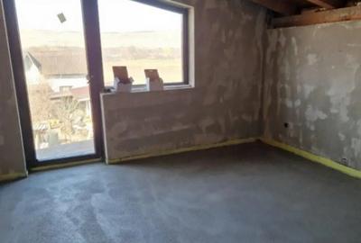 Casă cu 4 camere cu Teren 800 Mp în Central - 17