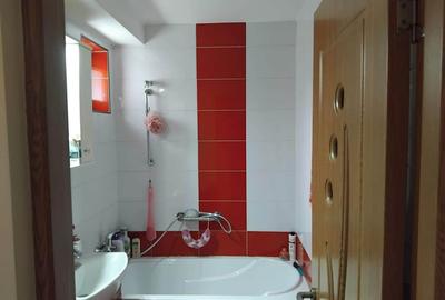 Apartament cu 3 camere semidecomandat în Central - 2