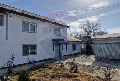 Casa / Vila cu 4 camere de vanzare in zona Central Oras Buhusi - 9