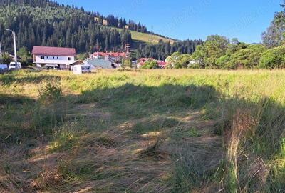 Teren de 2432 mp, în Central - 3