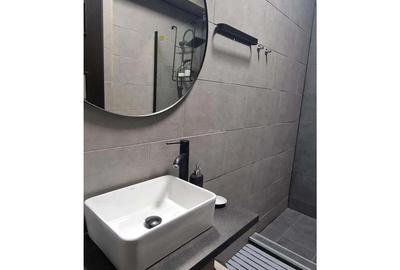 Garsonieră decomandată în Central - 7