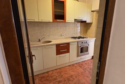 Garsonieră decomandată, mobilată în Central - 9