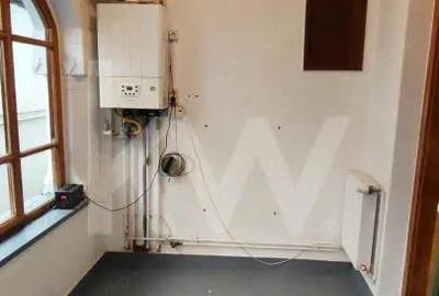 Casă cu 4 camere cu Canalizare în Central - 10