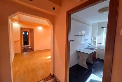 Apartament cu 3 camere semidecomandat în Dacia - 2