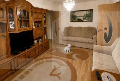 Apartament cu 3 camere semidecomandat în Micălaca - 4