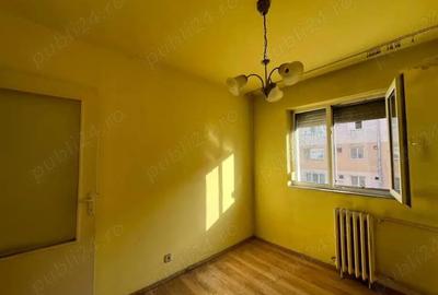Apartament cu 3 camere semidecomandat în Calea Aradului - 16