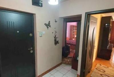 Apartament cu 5 camere decomandat în Oancea - 3