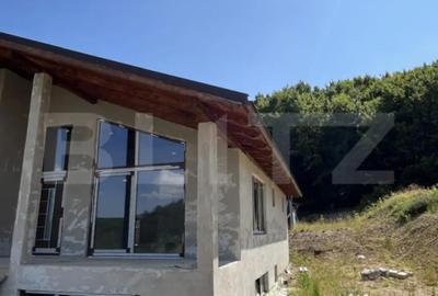 Casă cu 5 camere cu Teren 1000 Mp în Central - 9