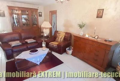 Vila cu 8 camere si 700 mp in com. Matca, jud. Galati - 1