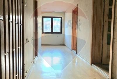 Casă individuală cu 7 camere cu Canalizare în Bistra - 19