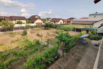 Casă cu Teren 1200 Mp în Piața Centrală - 4