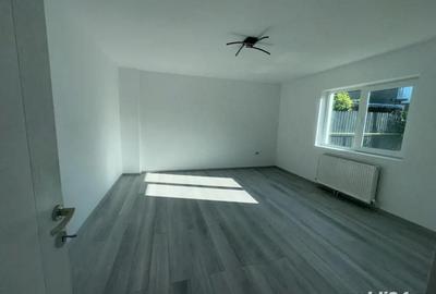Casă cu 3 camere cu Teren 480 Mp în Roman - 3