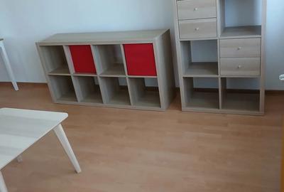 Inchiriez aoartament cu 2 camere ,zona Mall vis-a vis de BCR pret 390 euro - 4