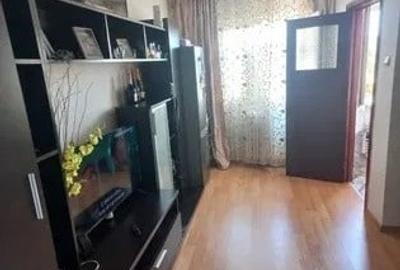 Garsonieră decomandată, mobilată în Titan - 2