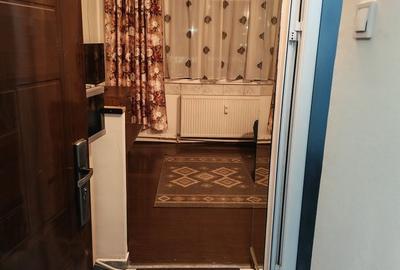 Garsonieră decomandată în Nicolina - 4