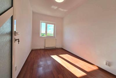 Apartament 3 camere decomandat, renovat, langa Lidl Galata - 1