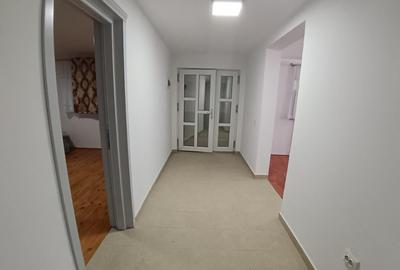 Casă cu 2 camere cu Teren 1290 Mp în Mitocu Dragomirnei
