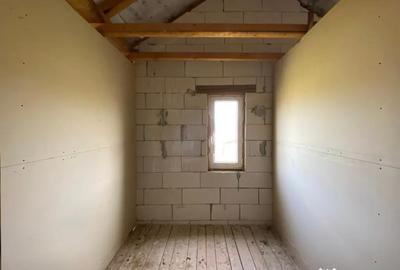 Casă cu 3 camere cu Teren 435 Mp în Remetea Chioarului - 5