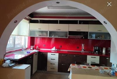 Casă cu Teren 1600 Mp în Central - 3