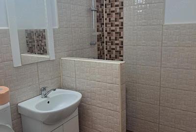 Apartament cu 2 camere semidecomandat în Independenței - 3