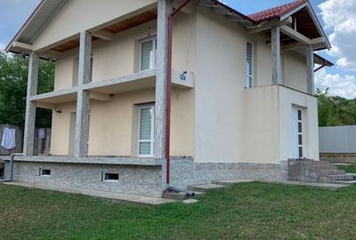 Casă cu 4 camere în Bucium - 3