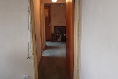 Apartament cu 4 camere semidecomandat în Drumul Taberei - 1