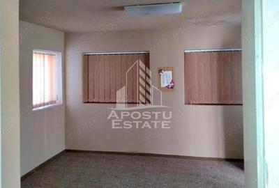 Casă cu Teren 2000 Mp în Laz - 2