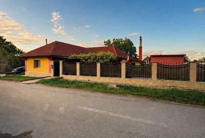 Casă individuală cu 4 camere cu Canalizare în Cheresig - 1
