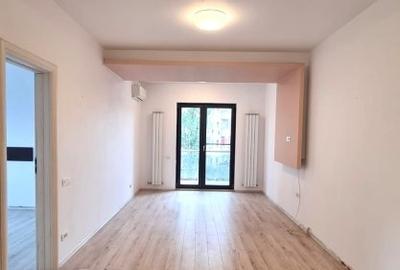 Apartament cu 2 camere decomandat în 13 Septembrie