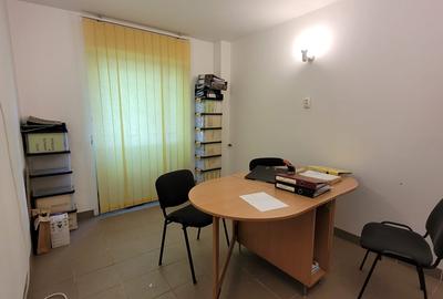 Apartament cu 3 camere decomandat în Sud - 13