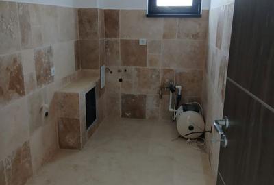 Casă cu 4 camere cu Teren 333 Mp în Central - 9