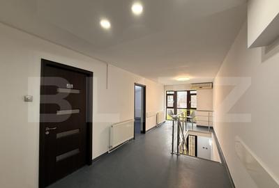 Cabinet medical ?i apartament 2 camere, 253 mp teren, 1 Mai - 11