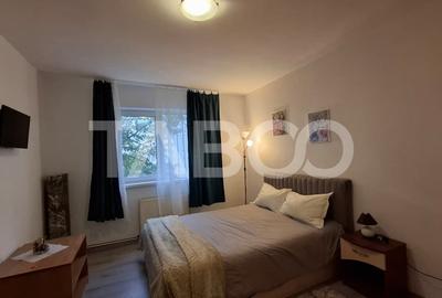 Apartament cu 3 camere semidecomandat, mobilat în Vasile Aaron - 1