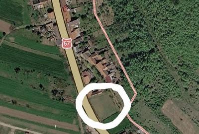 Teren de 1607 mp, în Berzasca