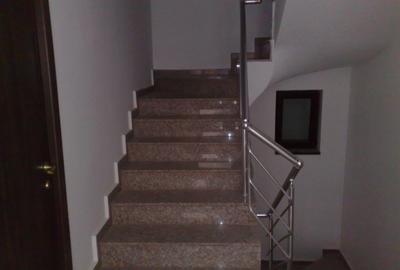 Garsonieră decomandată în Jiului - 13