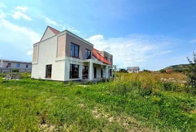 Casa 4 camere de vanzare in Chinteni - 2