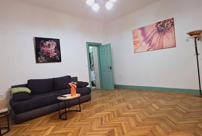 Apartament cu 3 camere în Central - 6