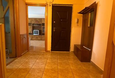 Apartament cu 2 camere decomandat în Radu Negru - 3