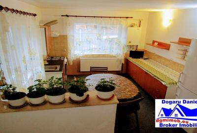 Casă cu 5 camere cu Canalizare în Central - 6