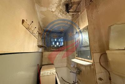 Apartament 3 camere de vanzare/Racheta/Craiovita - 1