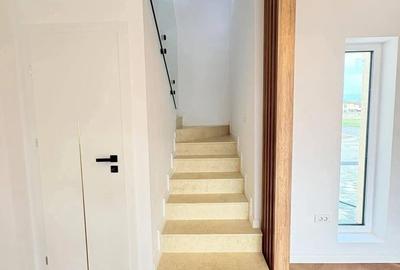 Casă cu 5 camere cu Teren 173 Mp în Dobroești - 3