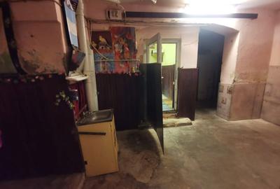 Apartament cu 4 camere semidecomandat în Central - 2