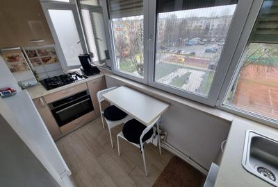 Apartament cu 2 camere semidecomandat, mobilat în City Park Mall - 14