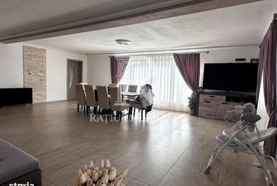 Casă cu 4 camere în Girișu de Criș - 2