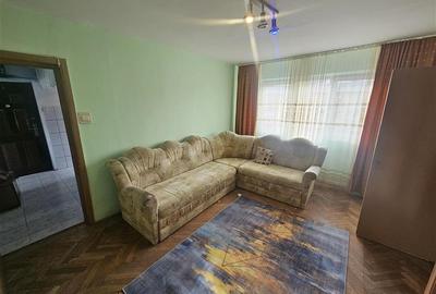 Apartament cu 2 camere nedecomandat în Micro III - 12