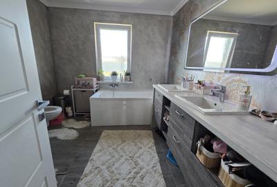 Casă cu 4 camere în Cihei - 5