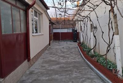 Casă cu 3 camere cu Teren 500 Mp în Central - 6