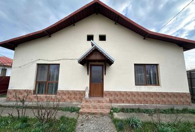 Casă cu 3 camere în Strejnicu - 5