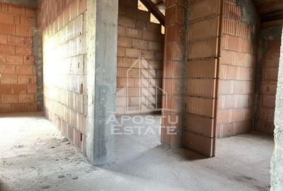 Casa individuala la rosu, teren 700mp, Giarmata - 15