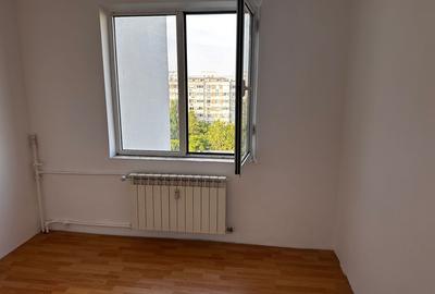 Apartament cu 4 camere semidecomandat în Berceni - 13